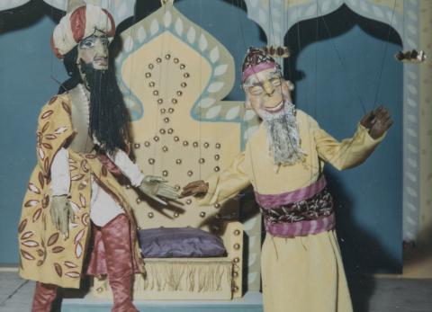 Le Sultan et son Grand Vizir, sur le point de marier son fils à la Princesse